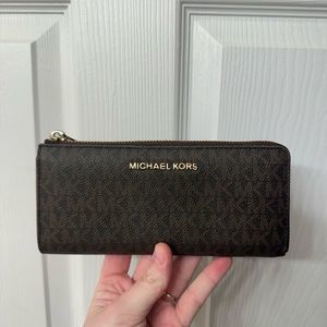 MK Jet Set Travel Large Saffiano Leather Quarter-Zip